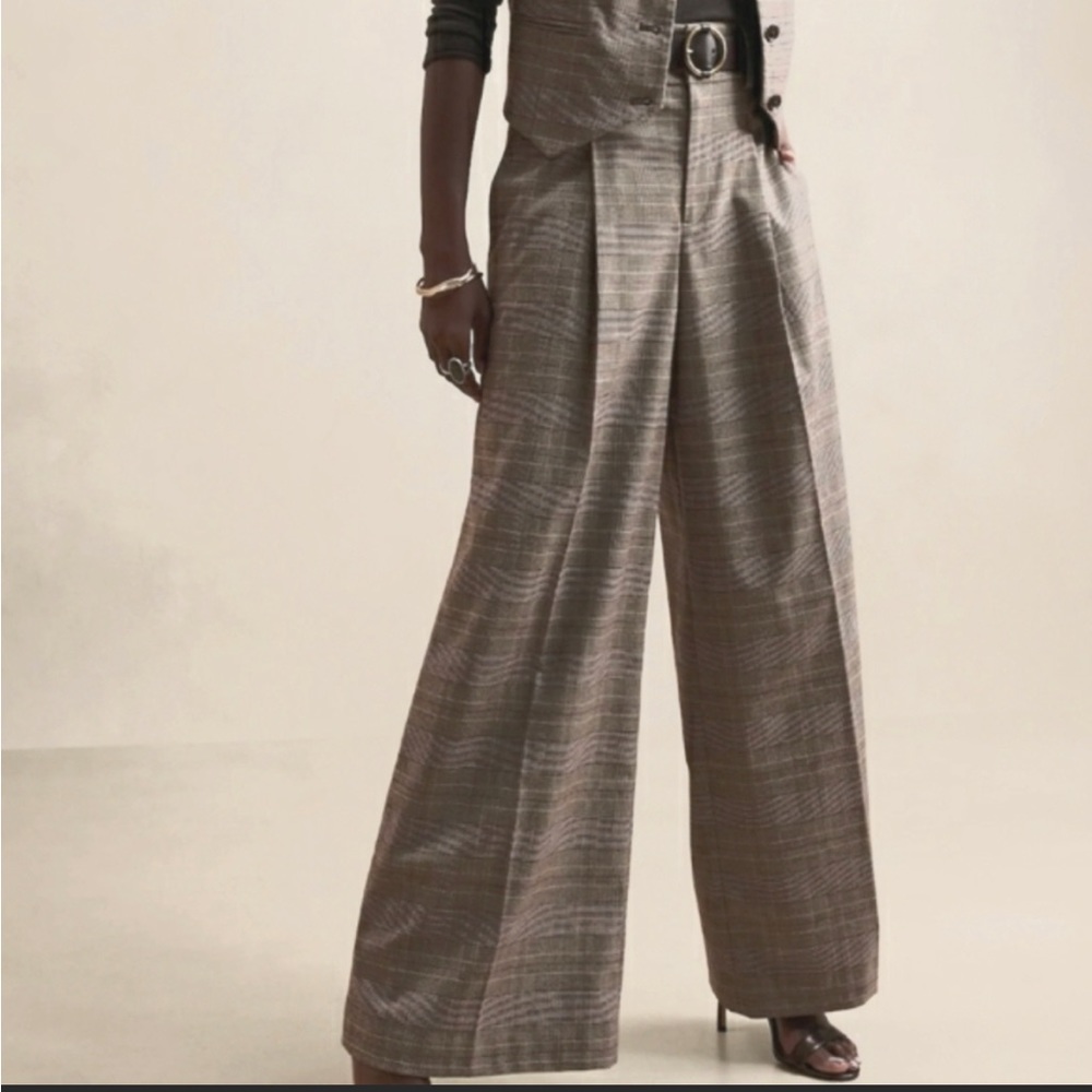 NWT Banana Republic high waisted trousers